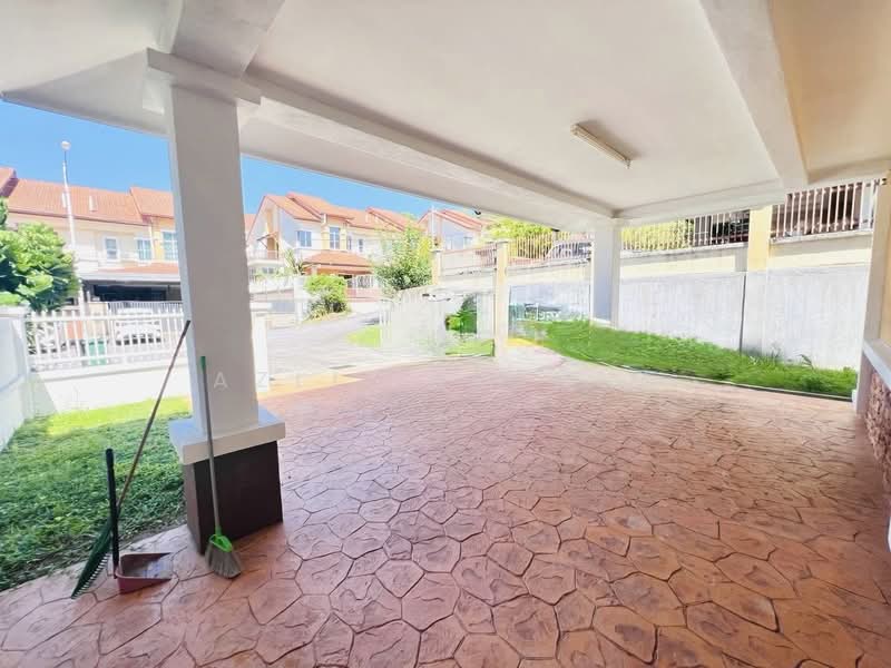 Semi-Detached House for Sale in Taman Saujana Impian (Kajang) - Azli Ibrahim - Exterior - PropertyGuru.com.my