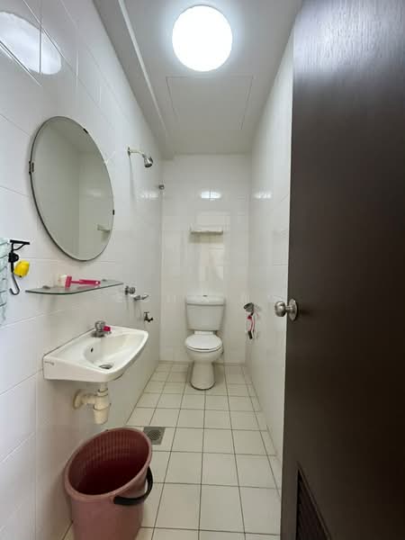 Condominium for Rent at Nadia Parkfront - Echo Ng - Bathroom - PropertyGuru.com.my