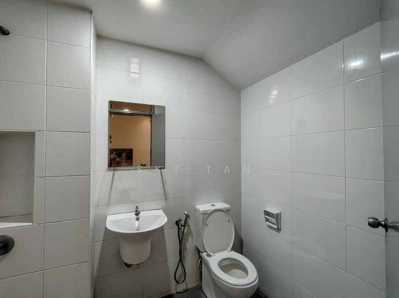 Rumah Teres 2 Tingkat untuk Disewa di Eco Summer (Johor Bahru) - Sky Tan - Bathroom - PropertyGuru.com.my