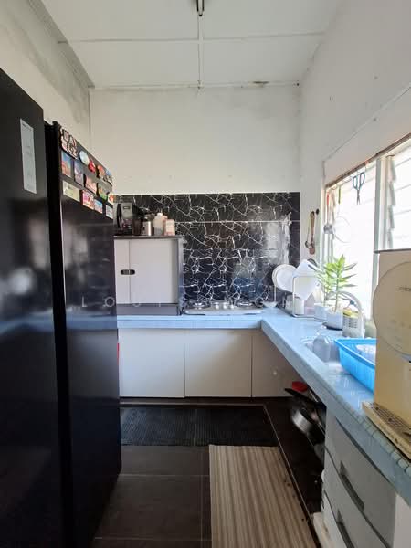 Rumah Teres 1 Tingkat untuk Dijual di Bandar Kinrara Seksyen 1 (Bandar Kinrara) - Louis Wong - Kitchen - PropertyGuru.com.my