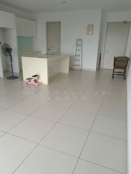 Kondominium untuk Dijual di Cristal Serin Residence - Gudrotullah Ikhwan - Kitchen - PropertyGuru.com.my