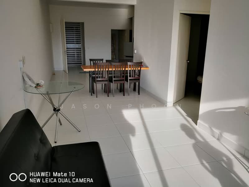 Kondominium untuk Dijual di Elit Heights @ Bayan City - Jason Phoon - Living Room - PropertyGuru.com.my