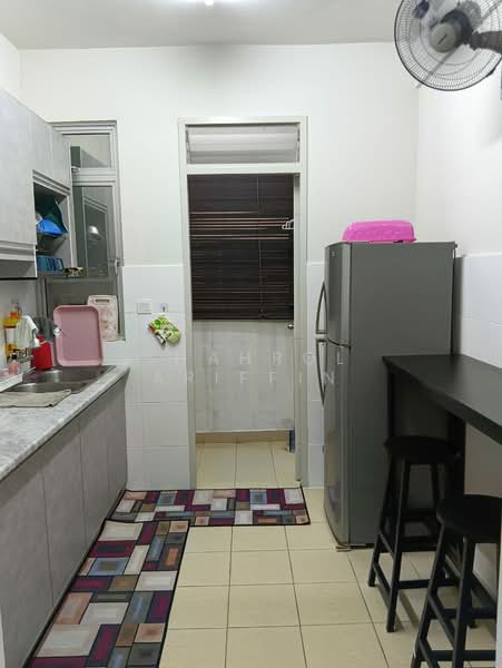 Apartment for Sale at Residensi Rumpun Bahagia (Residensi Melaka Tengah 1) - Shahrol Ariffin - Kitchen - PropertyGuru.com.my