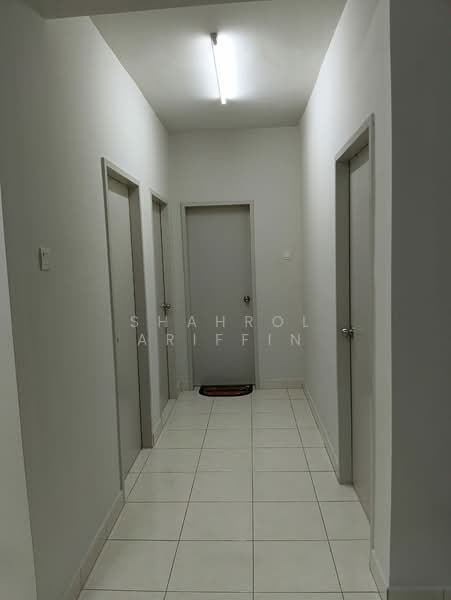 Apartment for Sale at Residensi Rumpun Bahagia (Residensi Melaka Tengah 1) - Shahrol Ariffin - Corridor - PropertyGuru.com.my
