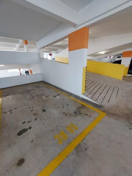Pangsapuri untuk Dijual di Residensi Pauh Permai - Elvin Choo - Car Park - PropertyGuru.com.my