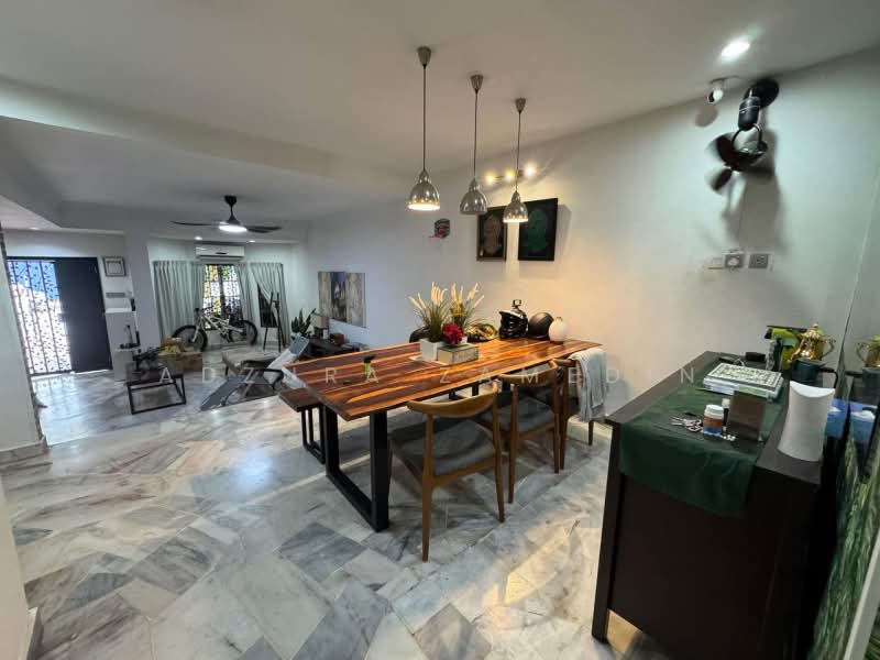 2-storey Terraced House for Sale in Seksyen 5 Wangsa Maju (Wangsa Maju) - Adzura Zamedin - Living Room - PropertyGuru.com.my