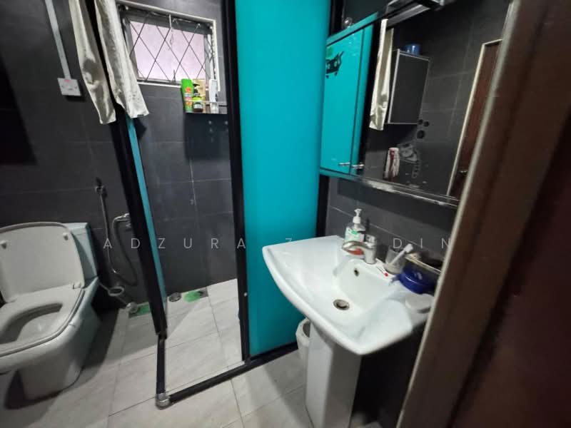 2-storey Terraced House for Sale in Seksyen 5 Wangsa Maju (Wangsa Maju) - Adzura Zamedin - Bathroom - PropertyGuru.com.my