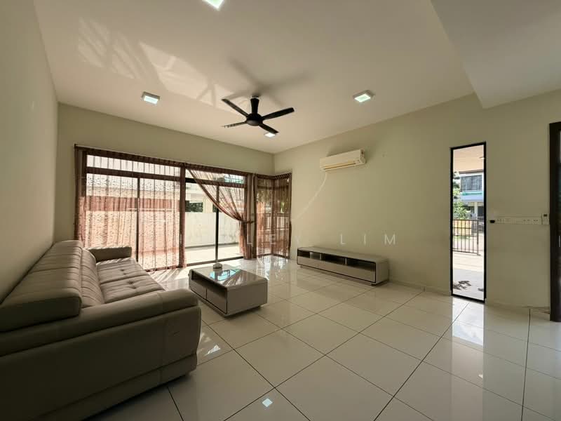 Cluster House for Sale in Horizon Hills (Iskandar Puteri (Nusajaya)) - Shirley Lim - Living Room - PropertyGuru.com.my