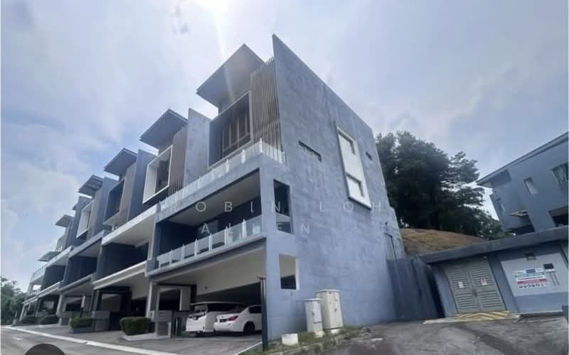 Terraced House for Sale in Bandar Putra Permai (Seri Kembangan) - Robin Loh - PropertyGuru.com.my