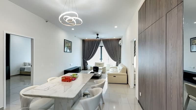 Servis Apartment untuk Dijual di SUNSHINE RESIDENCE - Ang Lee Theng - Living Room - PropertyGuru.com.my