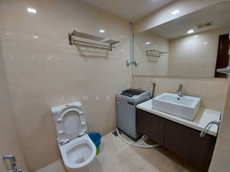 Servis Apartment untuk Disewa di Regalia Residence - Edward Yap - Bathroom - PropertyGuru.com.my