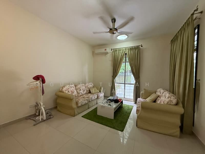 Rumah Berkembar untuk Disewa di Presint 15 (Putrajaya) - Gudrotullah Ikhwan - Living Room - PropertyGuru.com.my