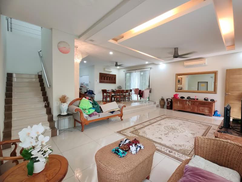 Semi-Detached House for Sale in Perdana College Heights (Mantin) - Adzura Zamedin - Living Room - PropertyGuru.com.my