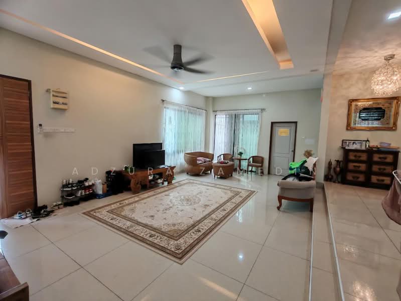 Semi-Detached House for Sale in Perdana College Heights (Mantin) - Adzura Zamedin - Living Room - PropertyGuru.com.my