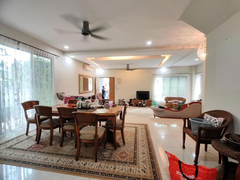 Semi-Detached House for Sale in Perdana College Heights (Mantin) - Adzura Zamedin - Living Room - PropertyGuru.com.my