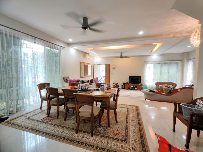 Semi-Detached House for Sale in Perdana College Heights (Mantin) - Adzura Zamedin - Living Room - PropertyGuru.com.my