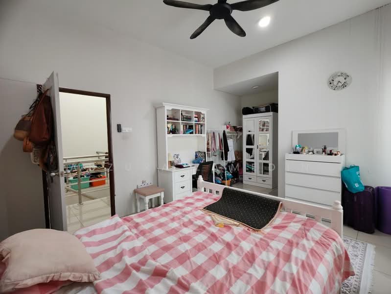 Semi-Detached House for Sale in Perdana College Heights (Mantin) - Adzura Zamedin - Bedroom - PropertyGuru.com.my