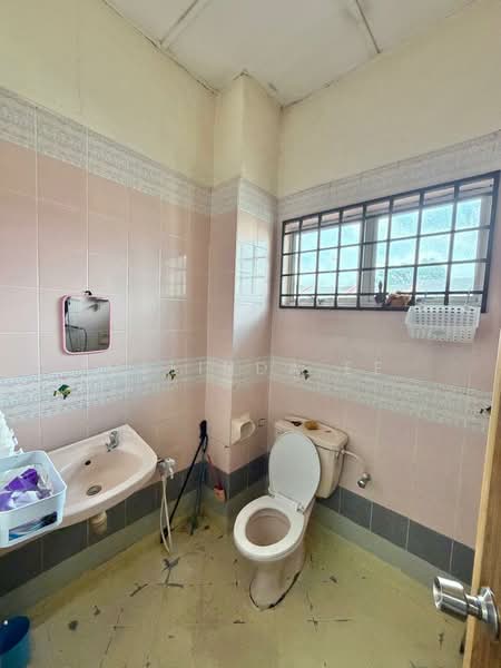 Rumah Teres 2 Tingkat untuk Dijual di Bandar Indahpura (Kulai) - Melinda Ee - Bathroom - PropertyGuru.com.my