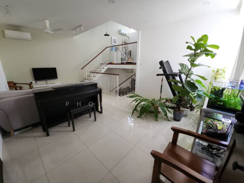 Semi-Detached House for Sale in Gelugor (Penang) - Phoebe Oon - Living Room - PropertyGuru.com.my