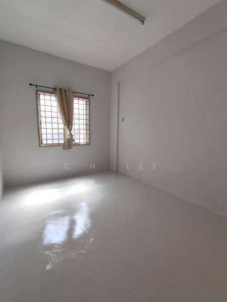 Flat for Sale at Taman Seri Jenaris - C.H. Lee - Interior - PropertyGuru.com.my