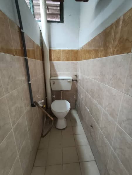 Flat for Sale at Taman Seri Jenaris - C.H. Lee - Bathroom - PropertyGuru.com.my