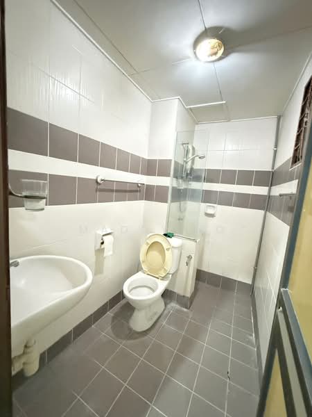 Condominium for Sale at Koi Legian - Maddy Ho - Bathroom - PropertyGuru.com.my