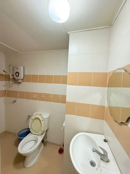 Condominium for Sale at Koi Legian - Maddy Ho - Bathroom - PropertyGuru.com.my