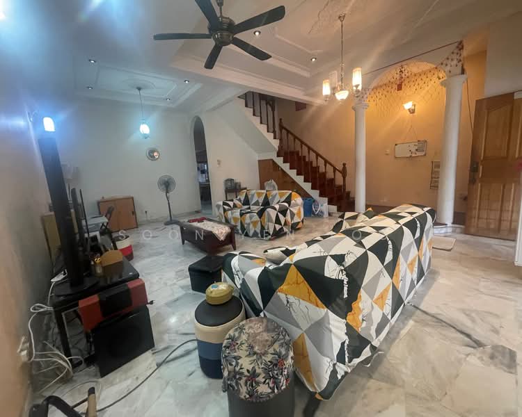 Rumah Teres 2 Tingkat untuk Dijual di Bukit Sekilau (Kuantan) - Kenny Loo - Living Room - PropertyGuru.com.my