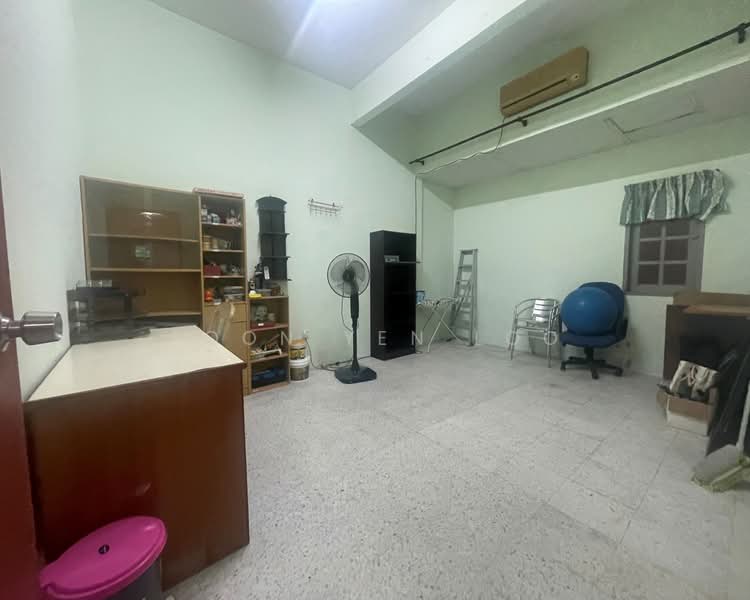 Rumah Teres 2 Tingkat untuk Dijual di Bukit Sekilau (Kuantan) - Kenny Loo - Study - PropertyGuru.com.my