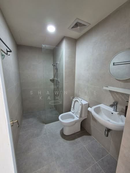 Servis Apartment untuk Disewa di 8th & Stellar - Shawn Lee Kah Kit - Bathroom - PropertyGuru.com.my