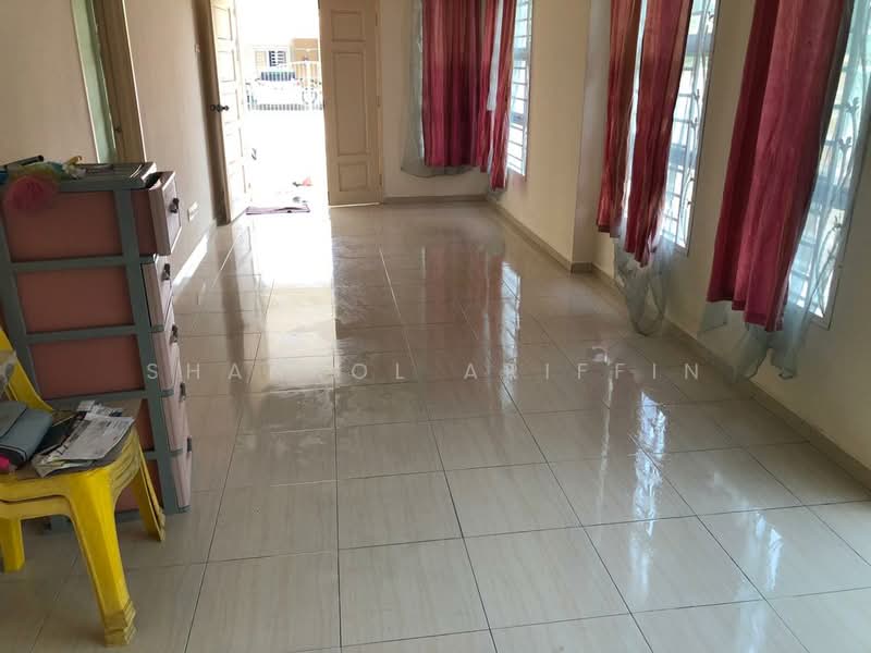 Semi-Detached House for Sale in Bandar Baru Sungai Udang (Sungai Udang) - Shahrol Ariffin - Living Room - PropertyGuru.com.my