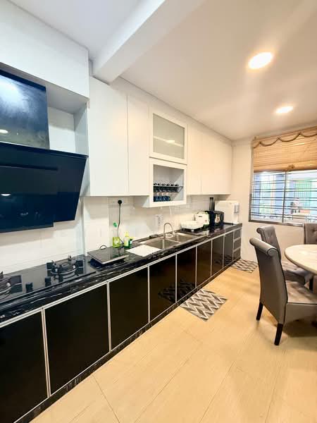 2-storey Terraced House for Sale in Bandar Uda Utama (Johor Bahru) - Shirley Lim - Kitchen - PropertyGuru.com.my