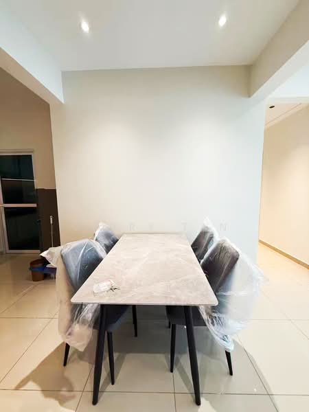 Condominium for Rent at Havana Beach Residences - Jerry Tan - Dining Room - PropertyGuru.com.my