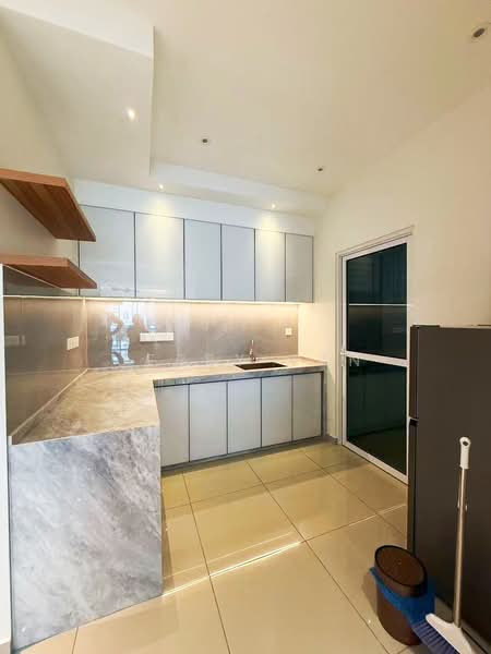 Condominium for Rent at Havana Beach Residences - Jerry Tan - Kitchen - PropertyGuru.com.my
