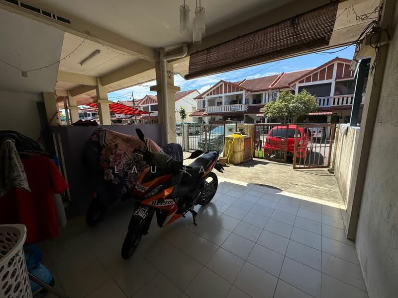 Rumah Bandar untuk Dijual di Rawang (Selangor) - Lau Ia Ein - Exterior - PropertyGuru.com.my