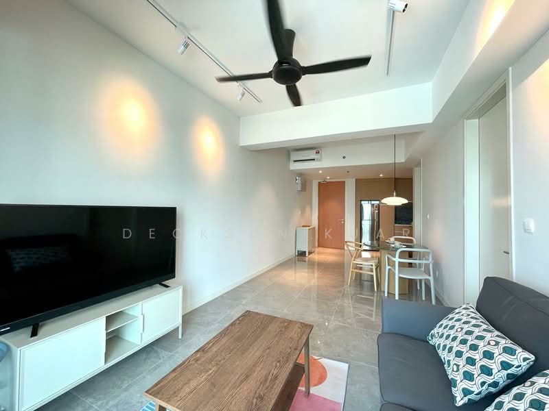 Servis Apartment untuk Dijual di Ooak Serviced Apartments @ Kiara 163 - Deckson Kuar - Living Room - PropertyGuru.com.my