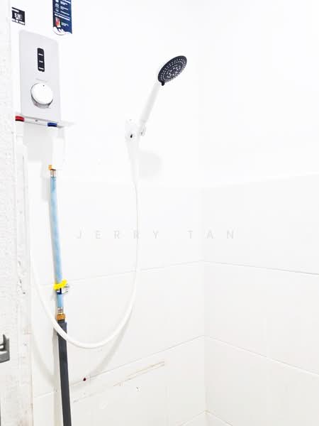 Pangsapuri untuk Disewa di The Rise Collection 1 - Jerry Tan - Bathroom - PropertyGuru.com.my
