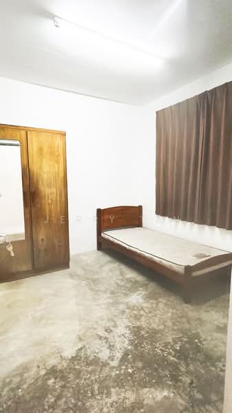 Pangsapuri untuk Disewa di The Rise Collection 1 - Jerry Tan - Bedroom - PropertyGuru.com.my