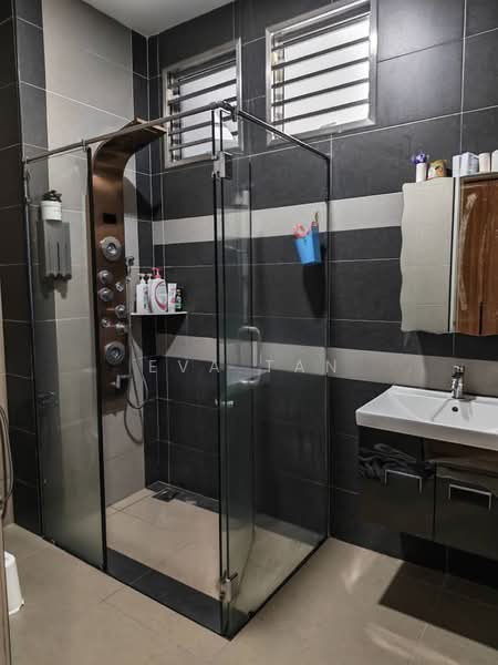 Cluster House for Sale in Taman Pulai Hijauan (Skudai) - Eva Tan - Bathroom - PropertyGuru.com.my