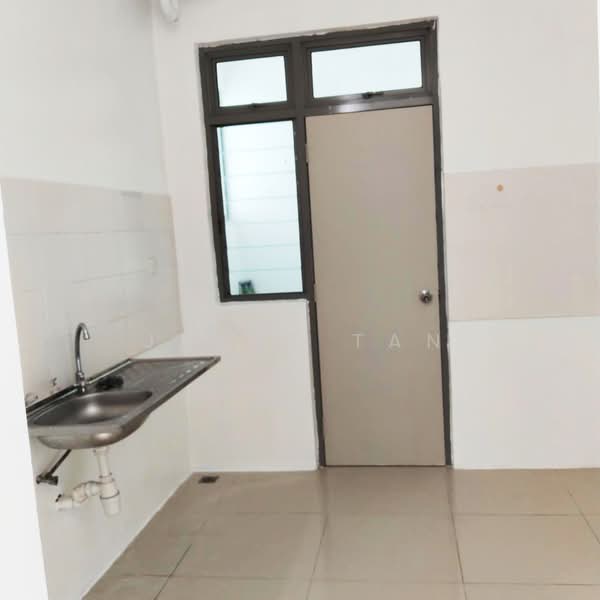 Condominium for Rent at All Seasons Park - Jerry Tan - Kitchen - PropertyGuru.com.my