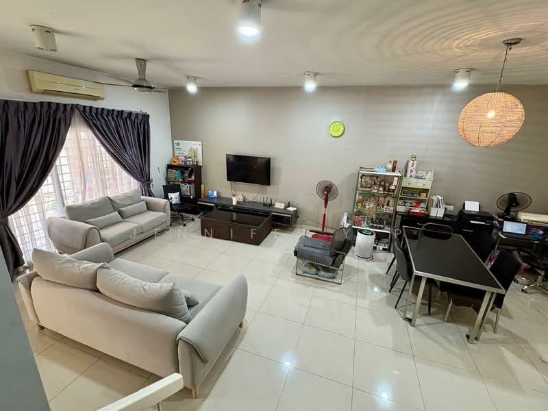 2-storey Terraced House for Sale in Sutera Damansara (Damansara Damai) - Jennifer Yap - Living Room - PropertyGuru.com.my