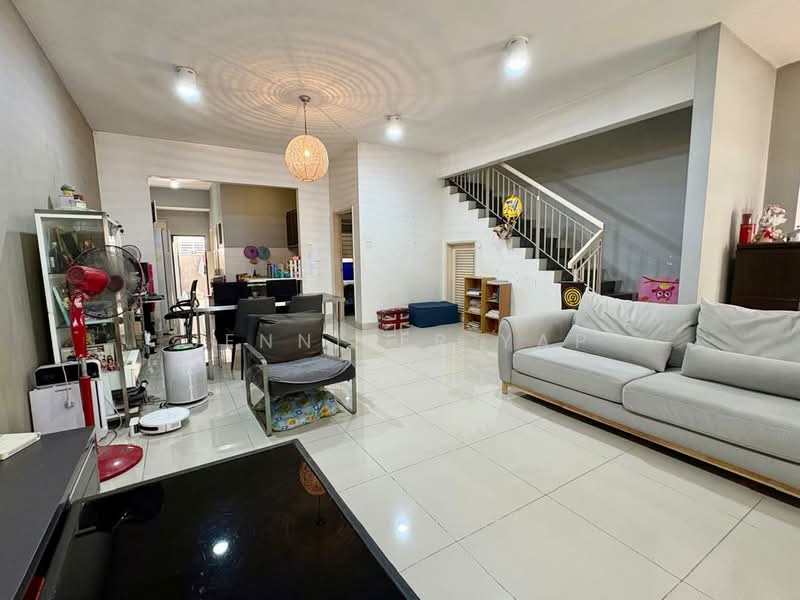 2-storey Terraced House for Sale in Sutera Damansara (Damansara Damai) - Jennifer Yap - Living Room - PropertyGuru.com.my