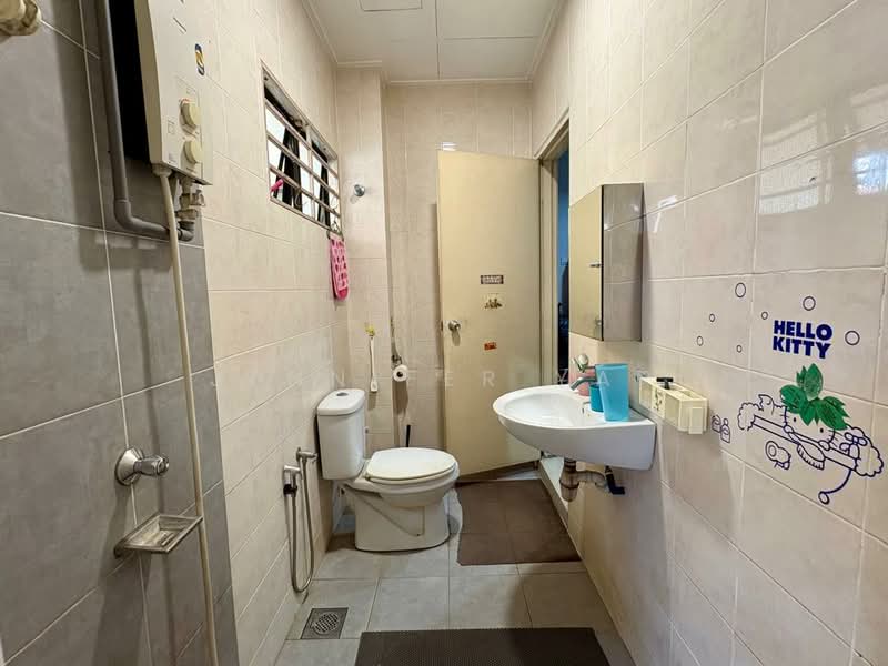 2-storey Terraced House for Sale in Sutera Damansara (Damansara Damai) - Jennifer Yap - Bathroom - PropertyGuru.com.my
