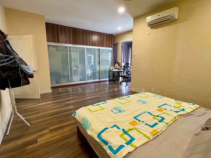 2-storey Terraced House for Sale in Sutera Damansara (Damansara Damai) - Jennifer Yap - Bedroom - PropertyGuru.com.my