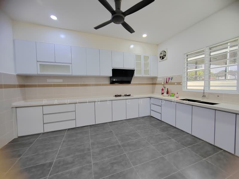 Rumah Berkembar untuk Dijual di Teluk Kumbar (Penang) - Pauline Cheong - Kitchen - PropertyGuru.com.my