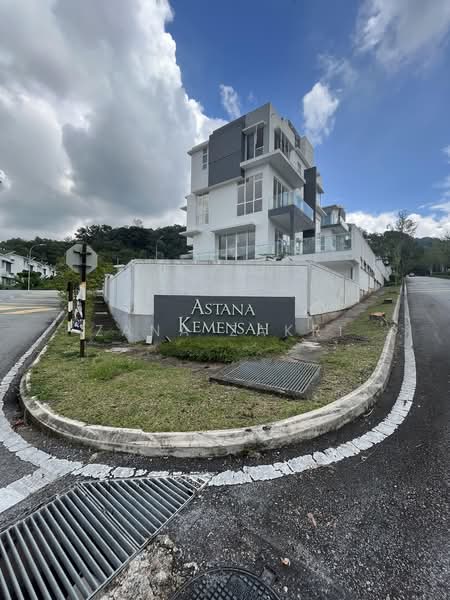 Semi-Detached House for Rent in Taman Melawati (Ulu Kelang) - Zana Zakri - PropertyGuru.com.my