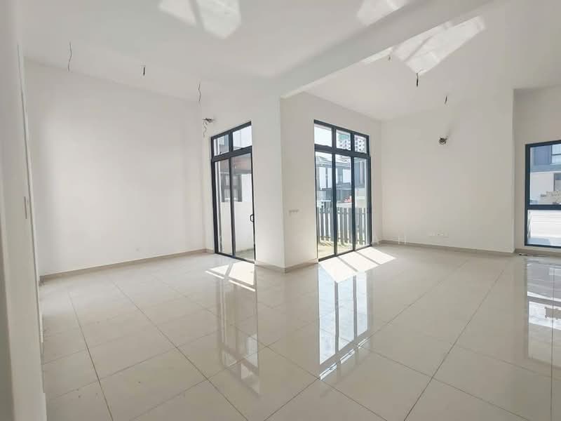 2-storey Terraced House for Sale in Eco Ardence (Setia Alam) - Mason Chiah - Living Room - PropertyGuru.com.my