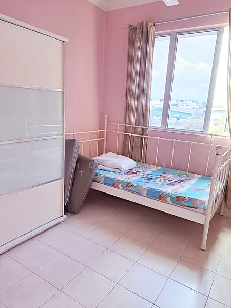 Condominium for Rent at Koi Tropika - Chow Kok Toong - Bedroom - PropertyGuru.com.my