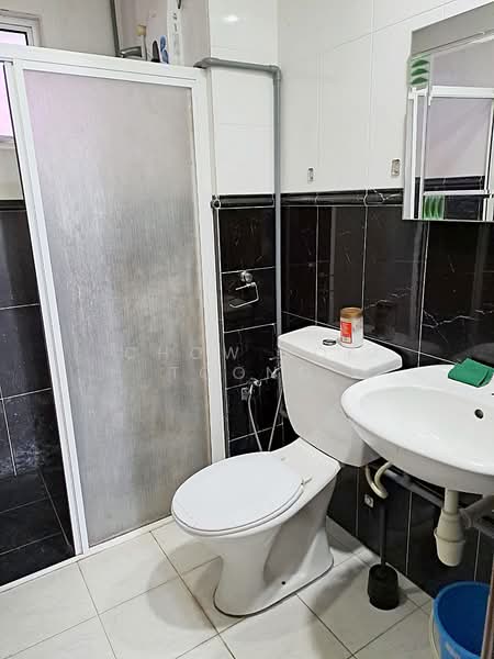 Condominium for Rent at Koi Tropika - Chow Kok Toong - Bathroom - PropertyGuru.com.my