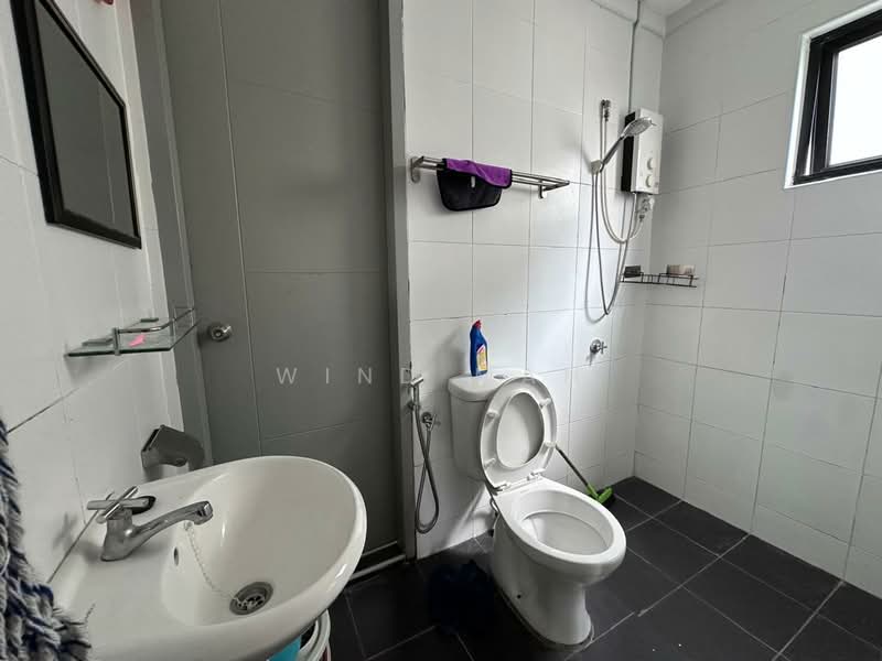 Servis Apartment untuk Disewa di VIM 3 @ Desa Park North - Wind Mah - Bathroom - PropertyGuru.com.my